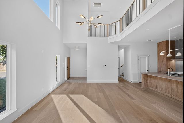 413 Graham Avenue, Dallas, TX 75223