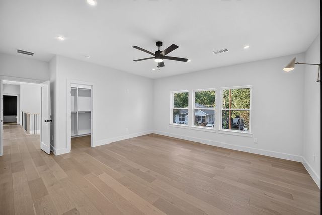 413 Graham Avenue, Dallas, TX 75223
