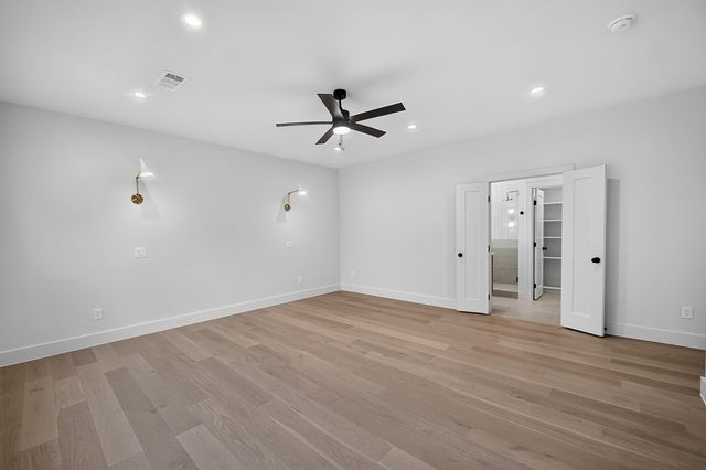 413 Graham Avenue, Dallas, TX 75223