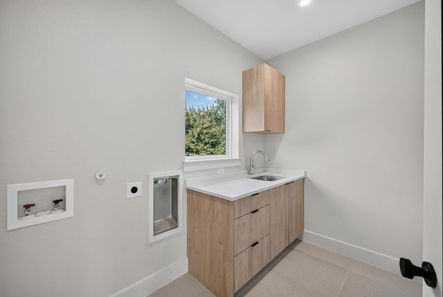 413 Graham Avenue, Dallas, TX 75223