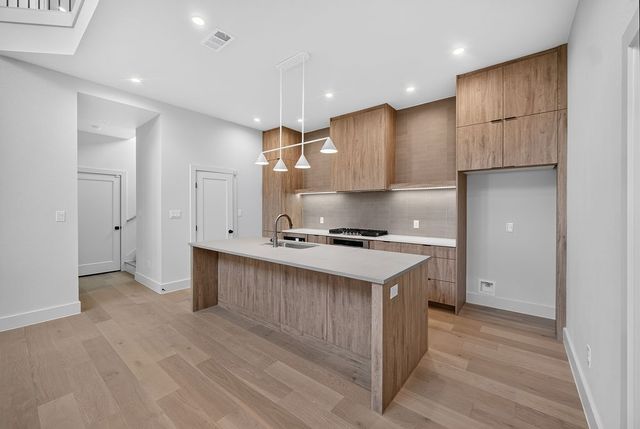413 Graham Avenue, Dallas, TX 75223