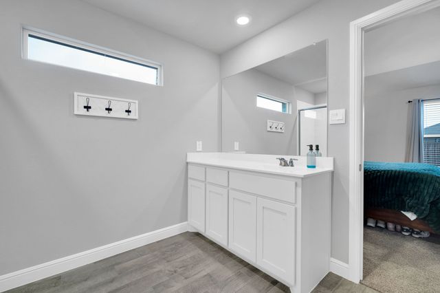 1520 Forest Park Drive, Alvarado, TX 76009