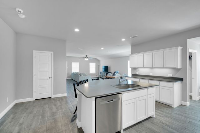 1520 Forest Park Drive, Alvarado, TX 76009