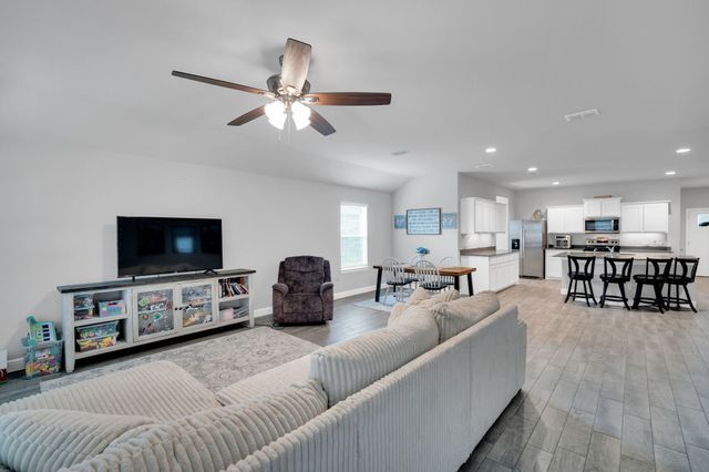 1520 Forest Park Drive, Alvarado, TX 76009