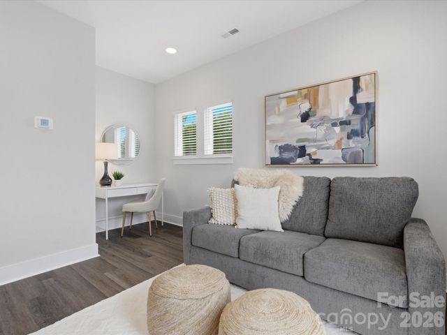 606 West End Drive, Charlotte, NC 28208