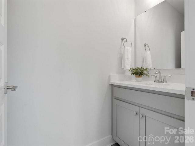 606 West End Drive, Charlotte, NC 28208