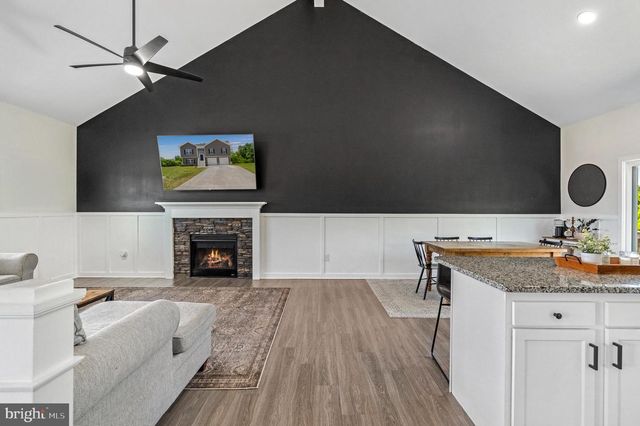 89 BRIARCREST CIR, Martinsburg, WV 25405