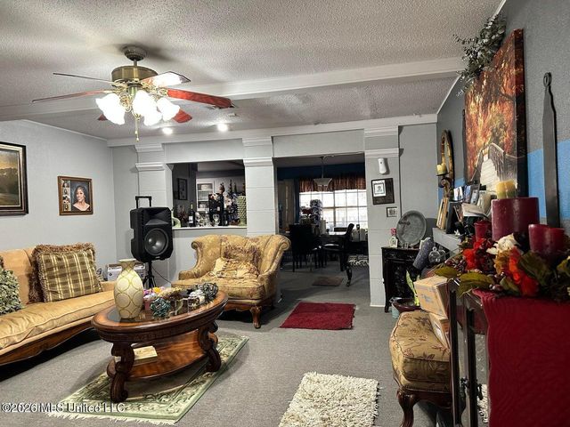632 Briarcliff Circle, Jackson, MS 39212