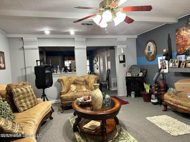 632 Briarcliff Circle, Jackson, MS 39212