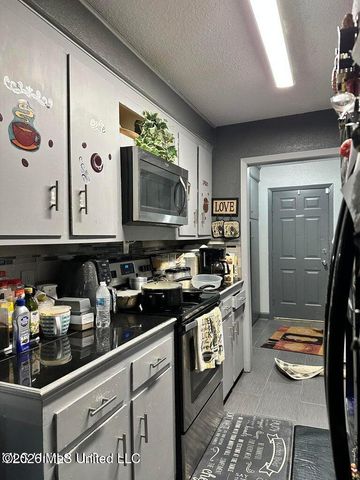 632 Briarcliff Circle, Jackson, MS 39212