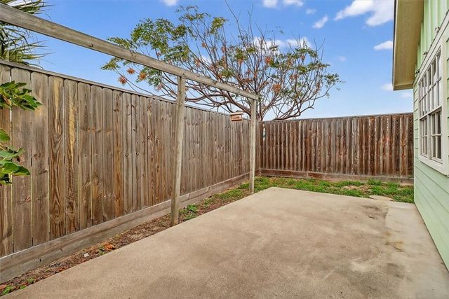 730 La Ronda Ct, Port Aransas, TX 78373