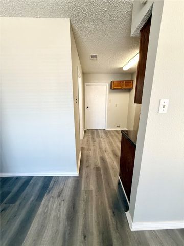 516 Rita Lane D, Arlington, TX 76014