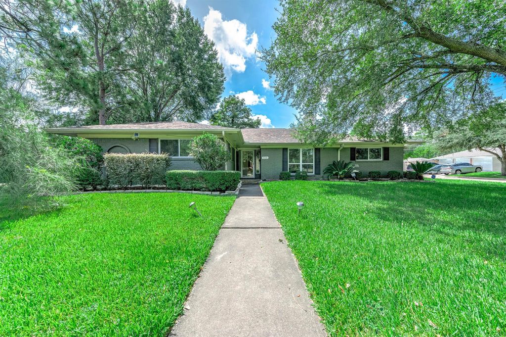 5331 Imogene Street, Houston, TX 77096