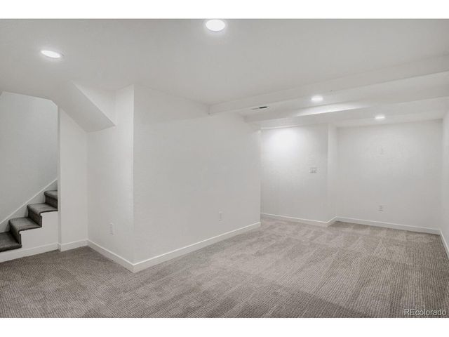 2985 Ivanhoe St, Denver, CO 80207