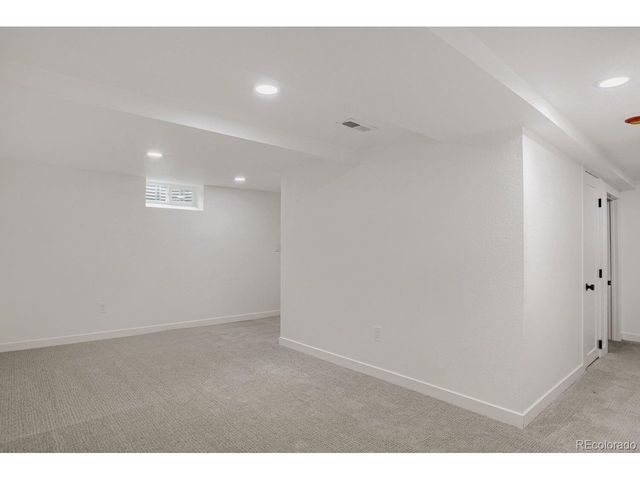 2985 Ivanhoe St, Denver, CO 80207