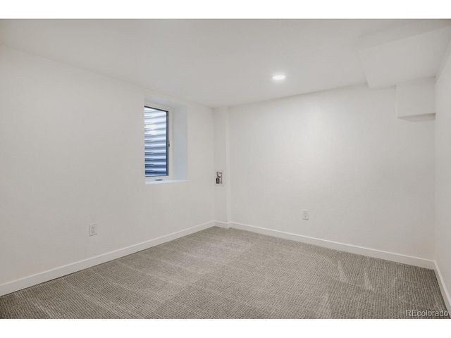 2985 Ivanhoe St, Denver, CO 80207