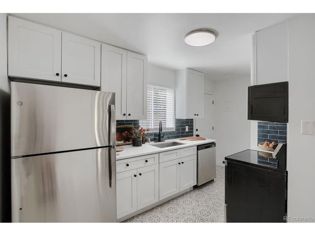 2985 Ivanhoe St, Denver, CO 80207