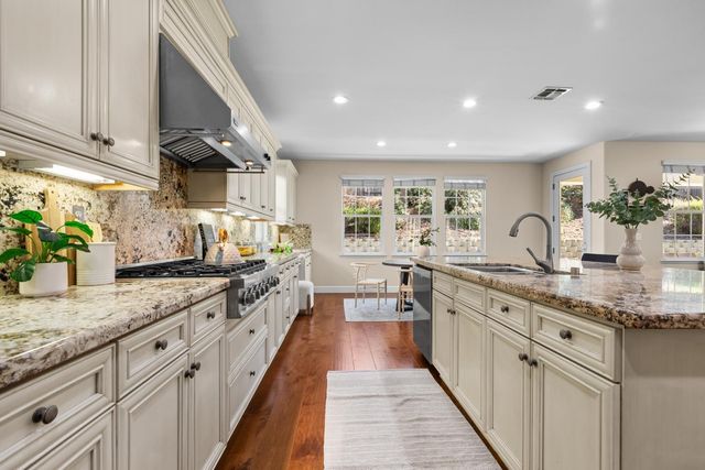 772 Pullman Ct, Rocklin, CA 95765