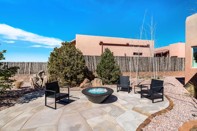 1 Caballito, Santa Fe, NM 87508