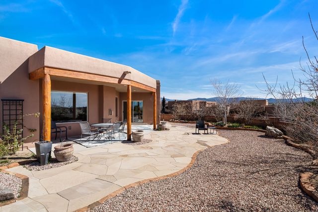 1 Caballito, Santa Fe, NM 87508