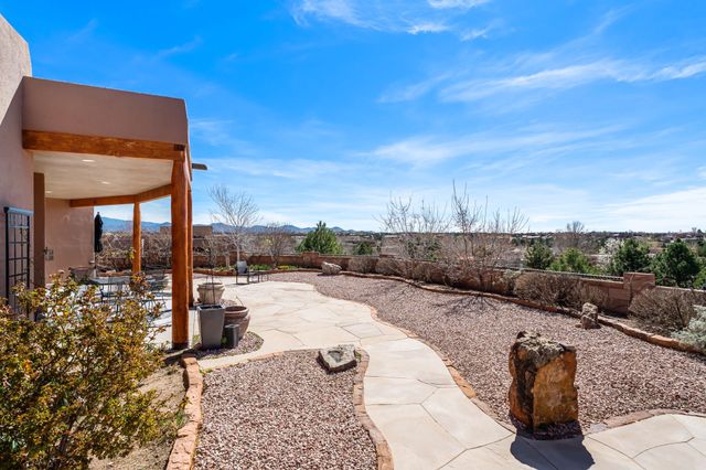 1 Caballito, Santa Fe, NM 87508