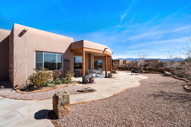 1 Caballito, Santa Fe, NM 87508