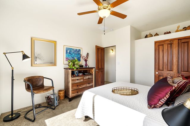 1 Caballito, Santa Fe, NM 87508