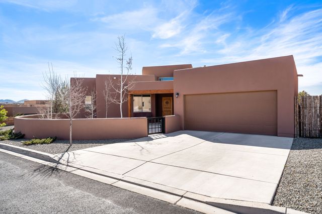 1 Caballito, Santa Fe, NM 87508