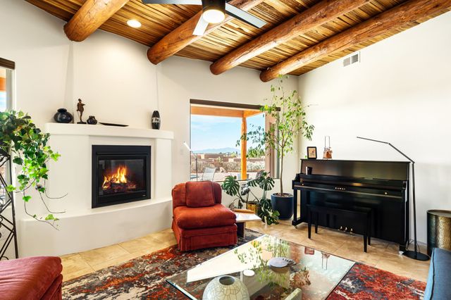 1 Caballito, Santa Fe, NM 87508