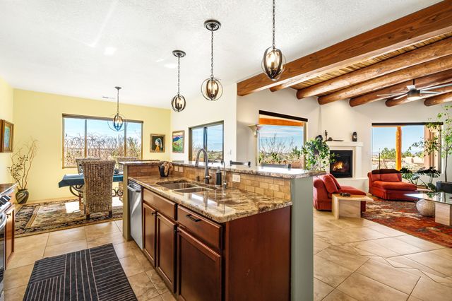 1 Caballito, Santa Fe, NM 87508