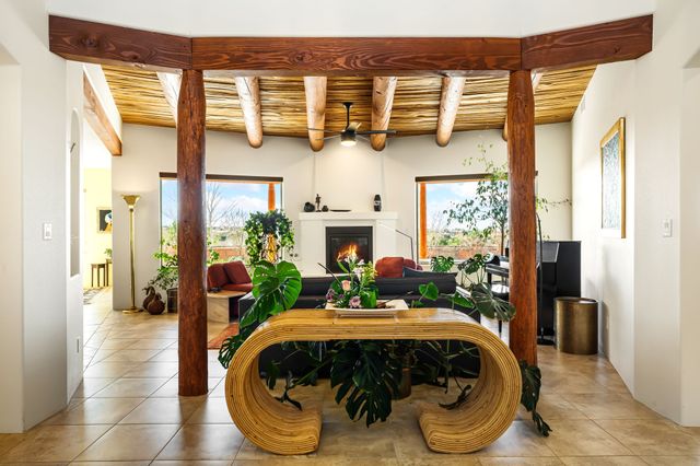 1 Caballito, Santa Fe, NM 87508