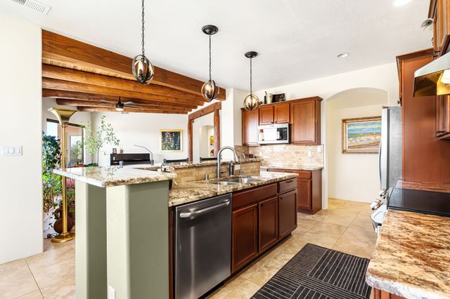 1 Caballito, Santa Fe, NM 87508