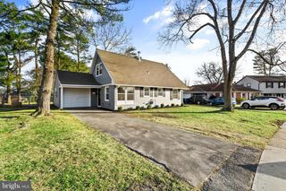 90 PHEASANT LN, Willingboro, NJ 08046