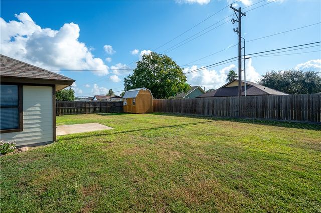 2988 Todd Circ, Ingleside, TX 78362