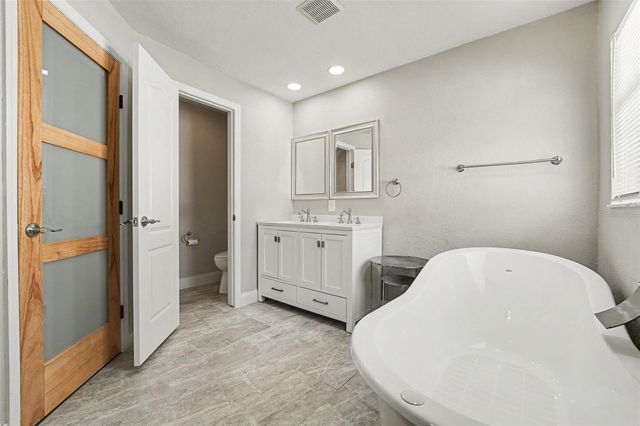 8791 FORT SOCRUM VILLAGE WAY, Lakeland, FL 33810