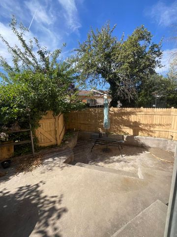 3608 General Patch Street NE, Albuquerque, NM 87111