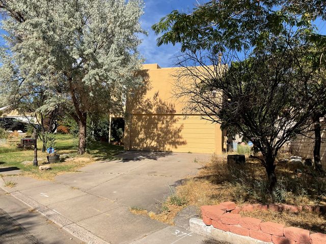 3608 General Patch Street NE, Albuquerque, NM 87111