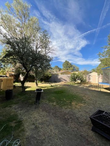 3608 General Patch Street NE, Albuquerque, NM 87111