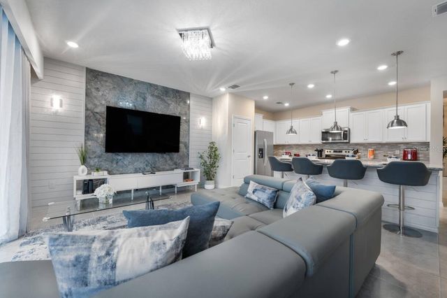 4030 LANA AVENUE, Davenport, FL 33897