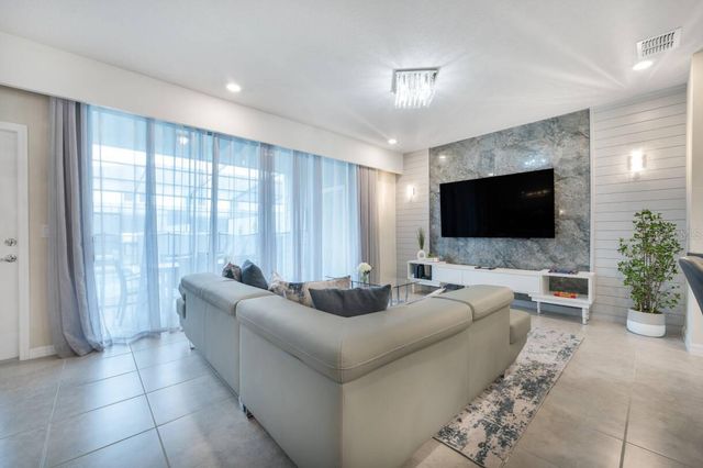 4030 LANA AVENUE, Davenport, FL 33897