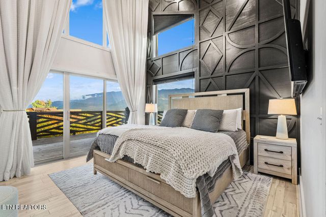 839 Deer Path Lane, Gatlinburg, TN 37738