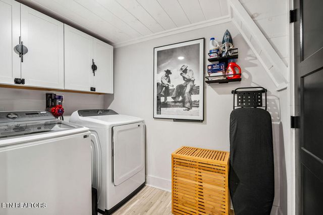 839 Deer Path Lane, Gatlinburg, TN 37738