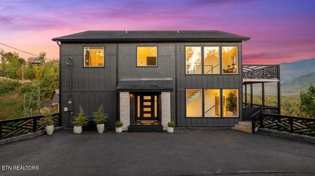 839 Deer Path Lane, Gatlinburg, TN 37738