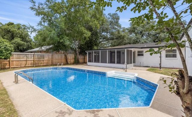 737 Revere Avenue, Fort Walton Beach, FL 32547