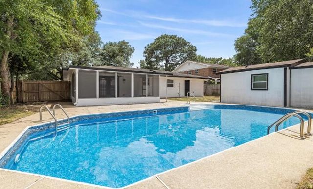 737 Revere Avenue, Fort Walton Beach, FL 32547