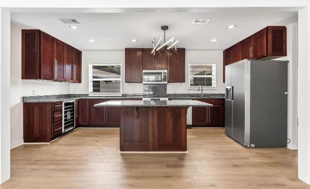 737 Revere Avenue, Fort Walton Beach, FL 32547