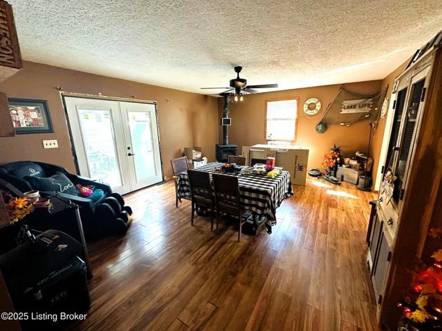 273 Coopers Point Rd, Leitchfield, KY 42754