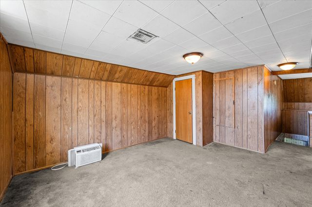 700 N 3rd Street, Mcgregor, TX 76657