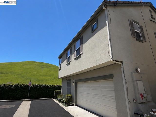 6010 Hillbrook Pl, Dublin, CA 94568