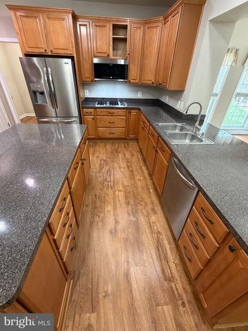 10410 SILVER CREEK CT, Spotsylvania, VA 22553